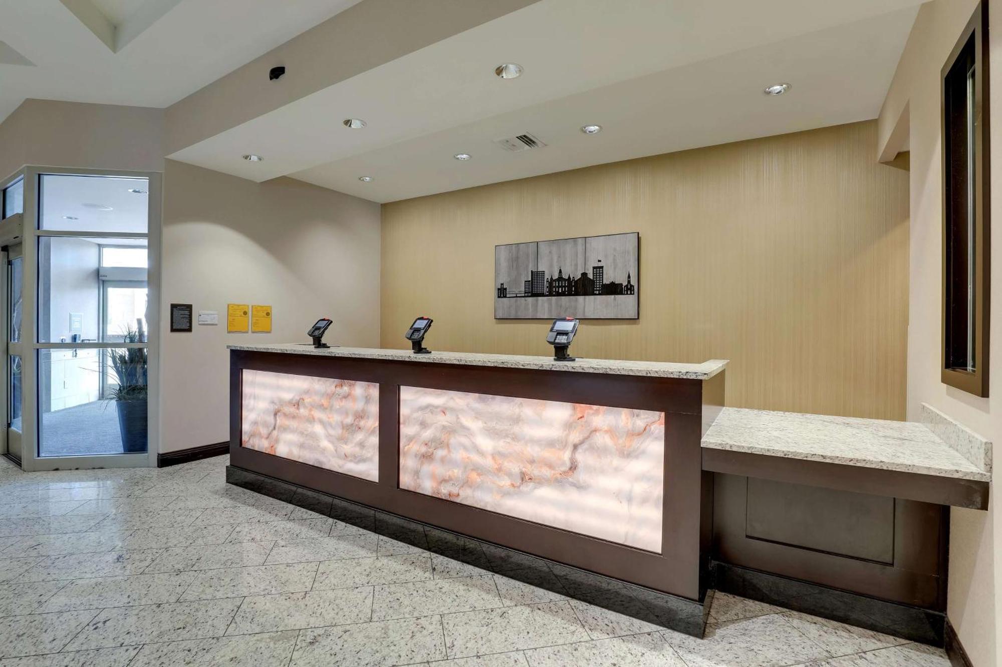 Drury Inn & Suites Lafayette In 외부 사진